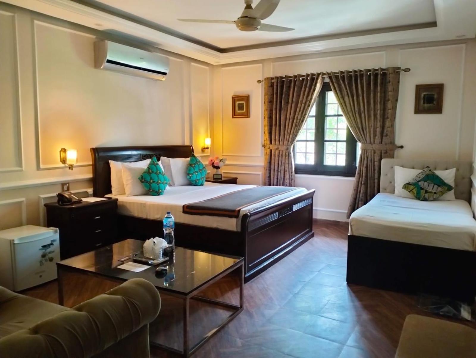 Riviera Courtyard Guest House איסלמאבד מראה חיצוני תמונה
